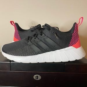 Adidas Questar Flow Shoes